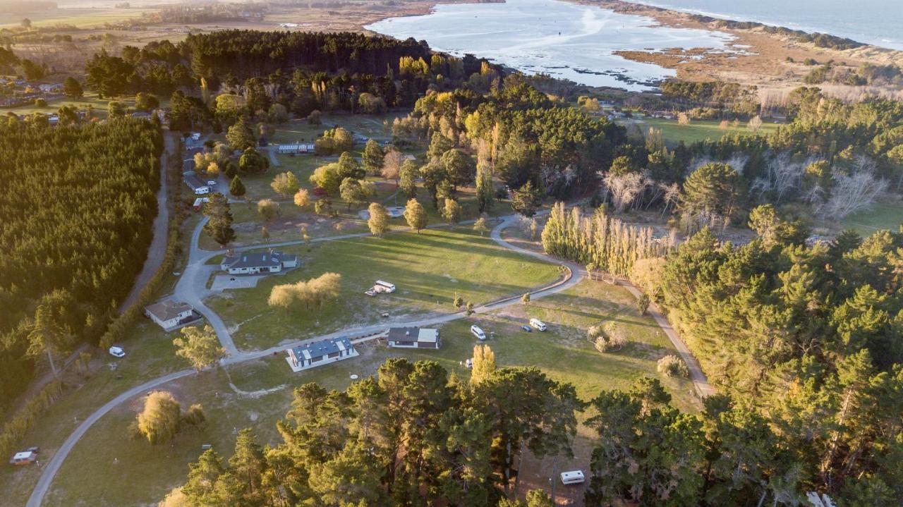 Spencer Beach Top 10 Holiday Park Christchurch Esterno foto