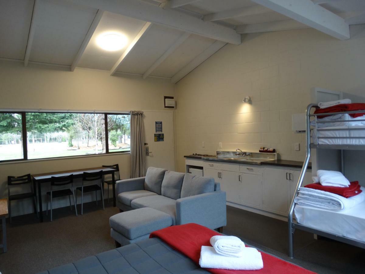 Spencer Beach Top 10 Holiday Park Christchurch Esterno foto